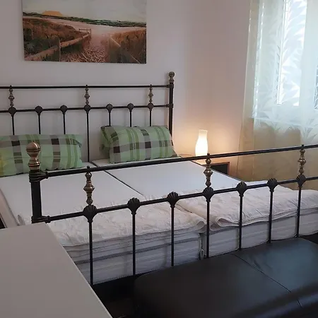 Apartment Herrmanns-ferienhaus 1